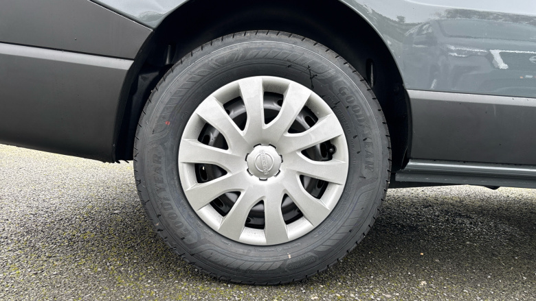 Nissan Primastar 30 L2 Diesel 2.0 dCi 150ps H1 Acenta Van Auto